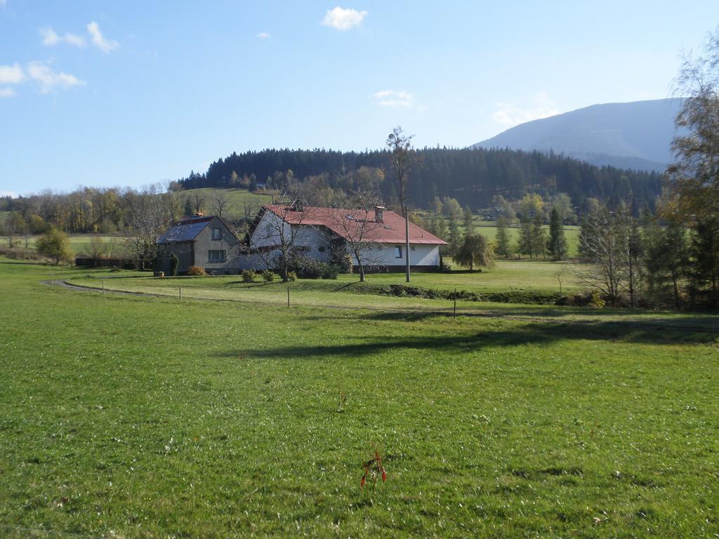 Ubytování u Přadků Čeladná Esterno foto